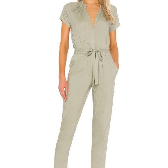 I’m all in jumpsuit Jack by Steve Madden - Picture 2 of 4